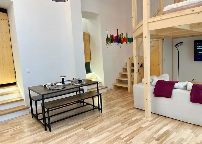 Апартаменты Newly Renovated Boutique Вена